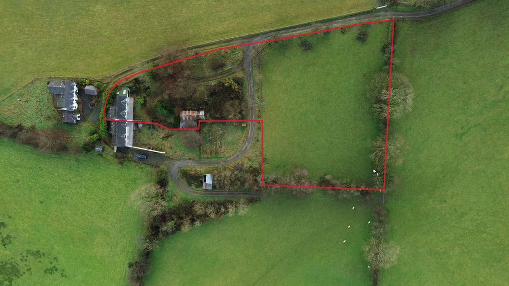 Property photo 2 of 13