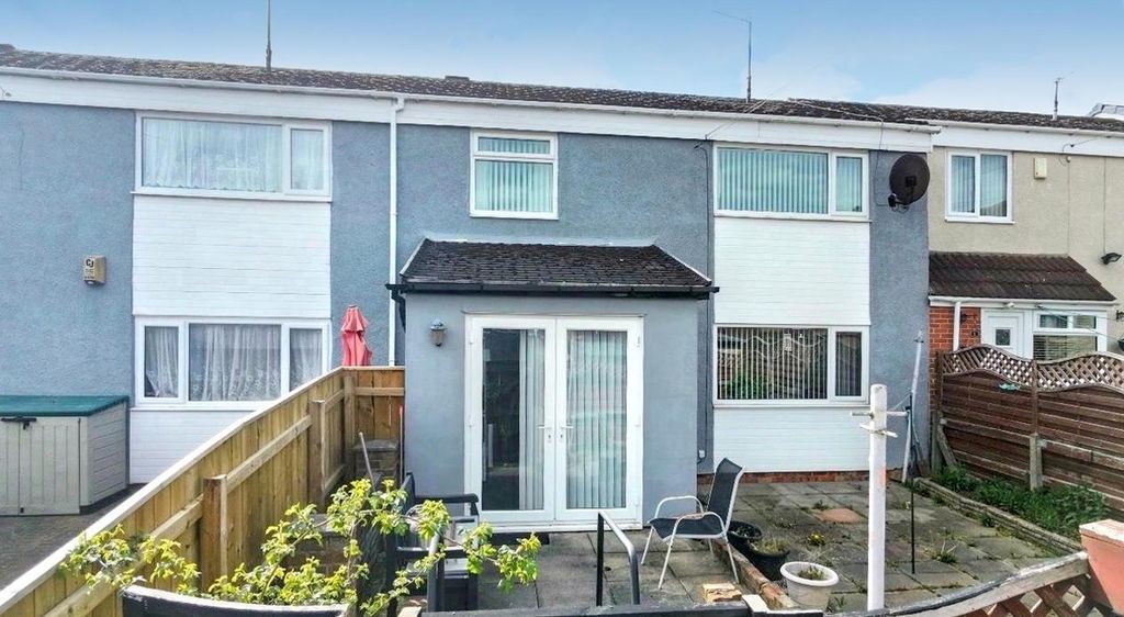 Property photo 2 of 17