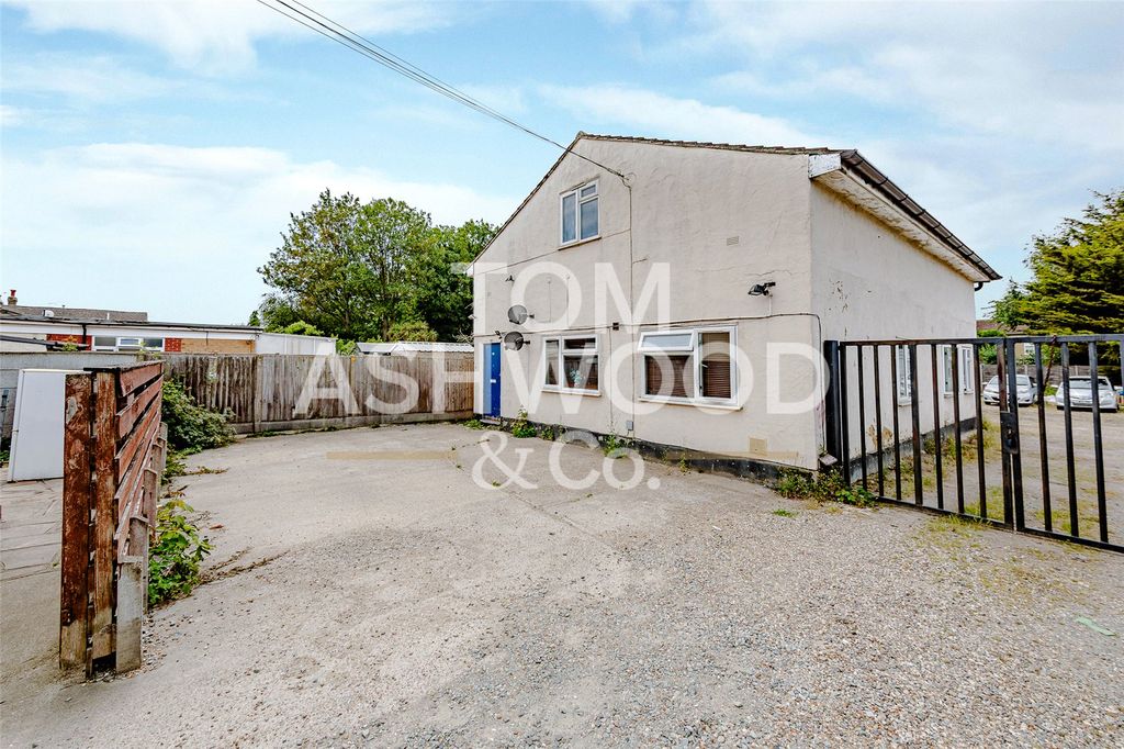 Property photo 1 of 10 Picture No. 09