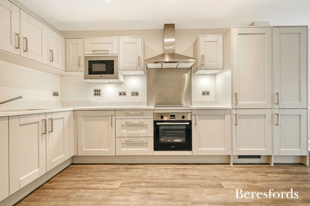 Property photo 2 of 17 Kitchen View 1