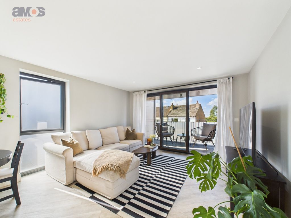Property photo 1 of 14 4499901