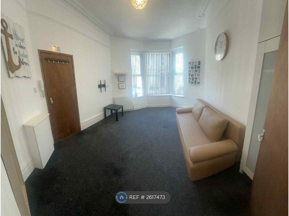 Property photo 2 of 12