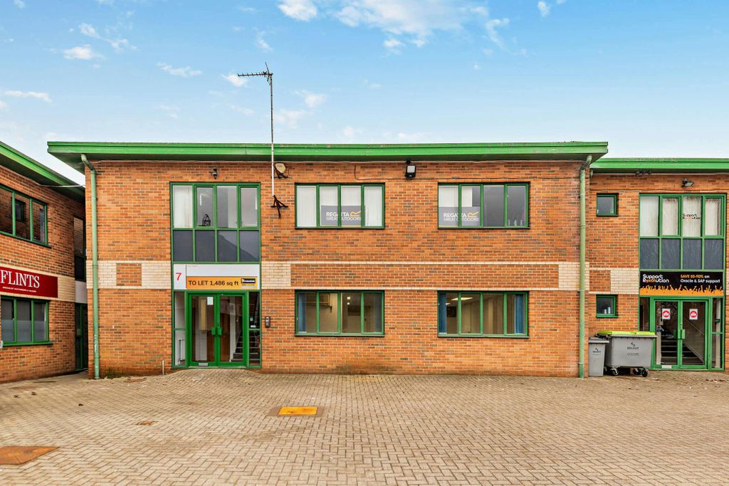 Property photo 1 of 5 8540002Exterior01800.Jpg