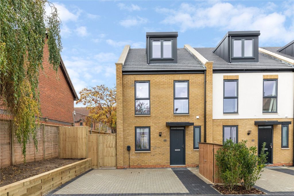 Property photo 2 of 16 Picture No. 10