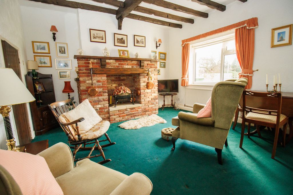 Property photo 2 of 18