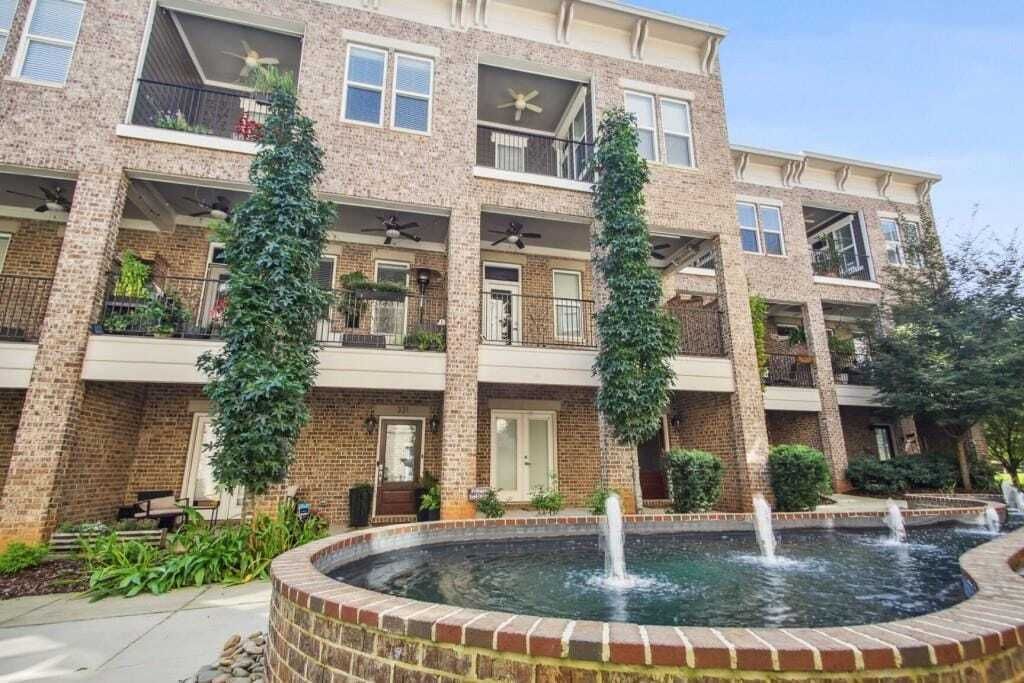 Property photo 1 of 25
