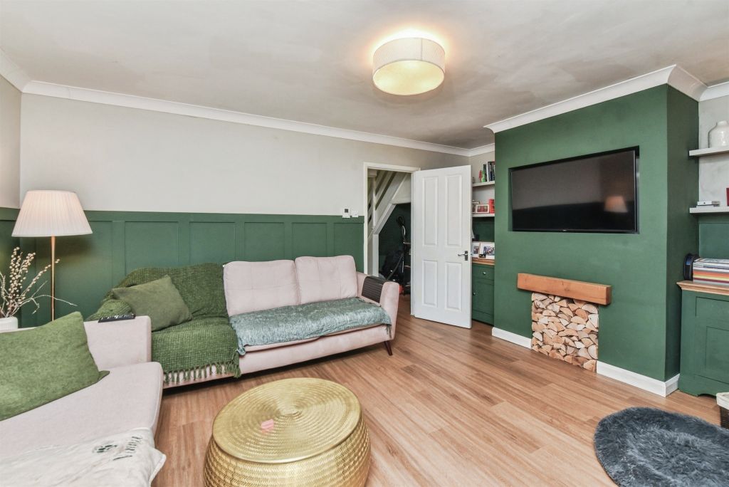 Property photo 3 of 18