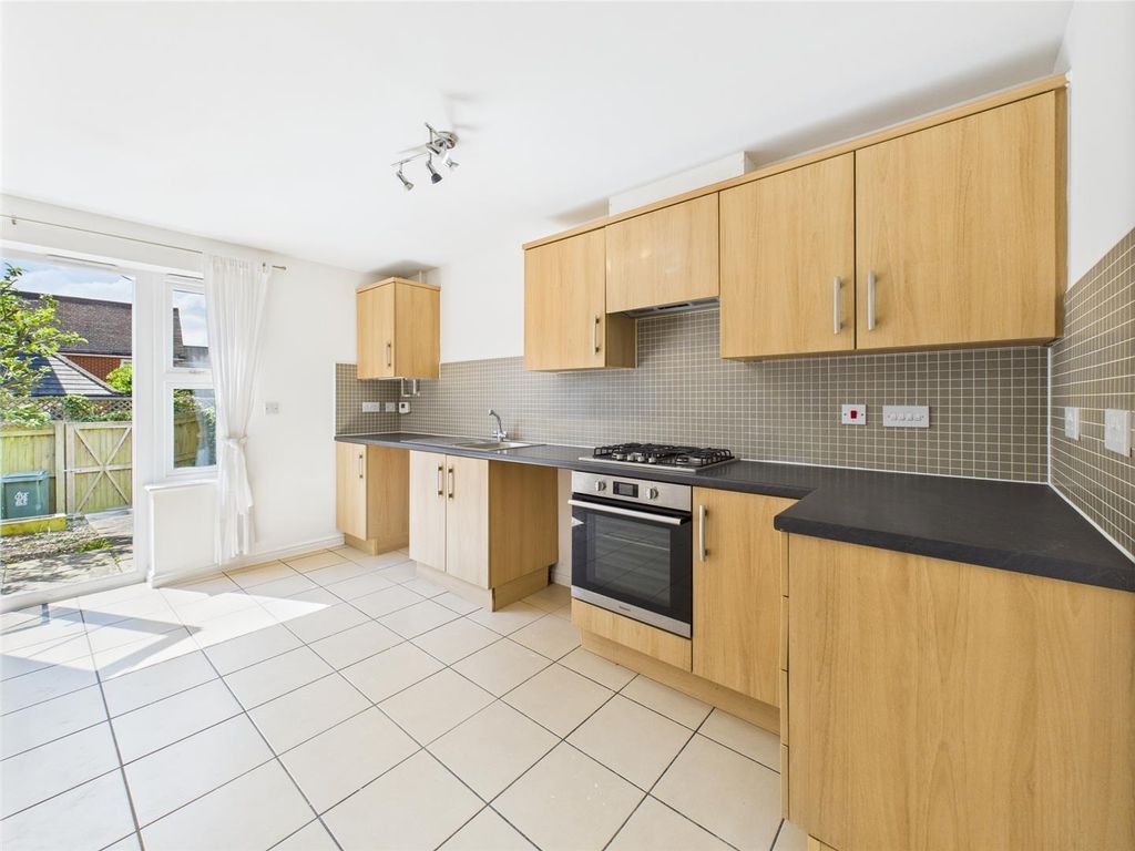 Property photo 3 of 16 Cam04907G0-Pr0179-Still003.Jpg