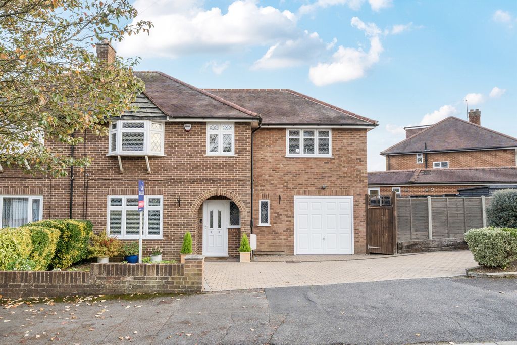 Property photo 1 of 22 1360796-19-68Dd63...