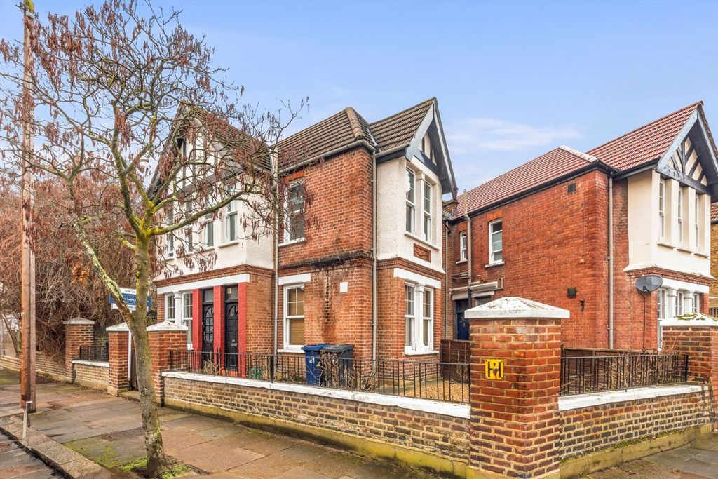 Property photo 1 of 9