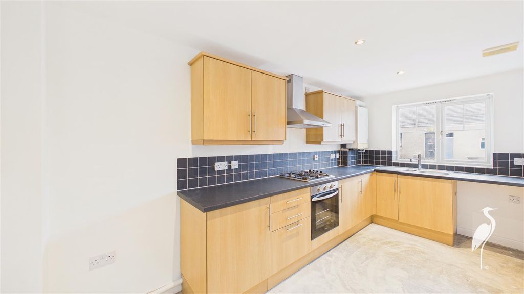 Property photo 3 of 15 Breakfasting Kitchen