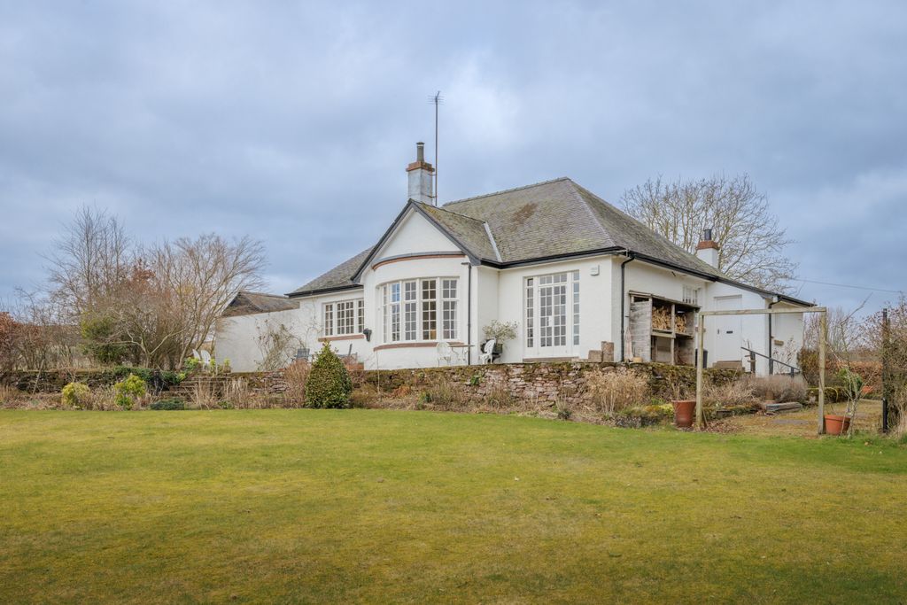 Property photo 1 of 24