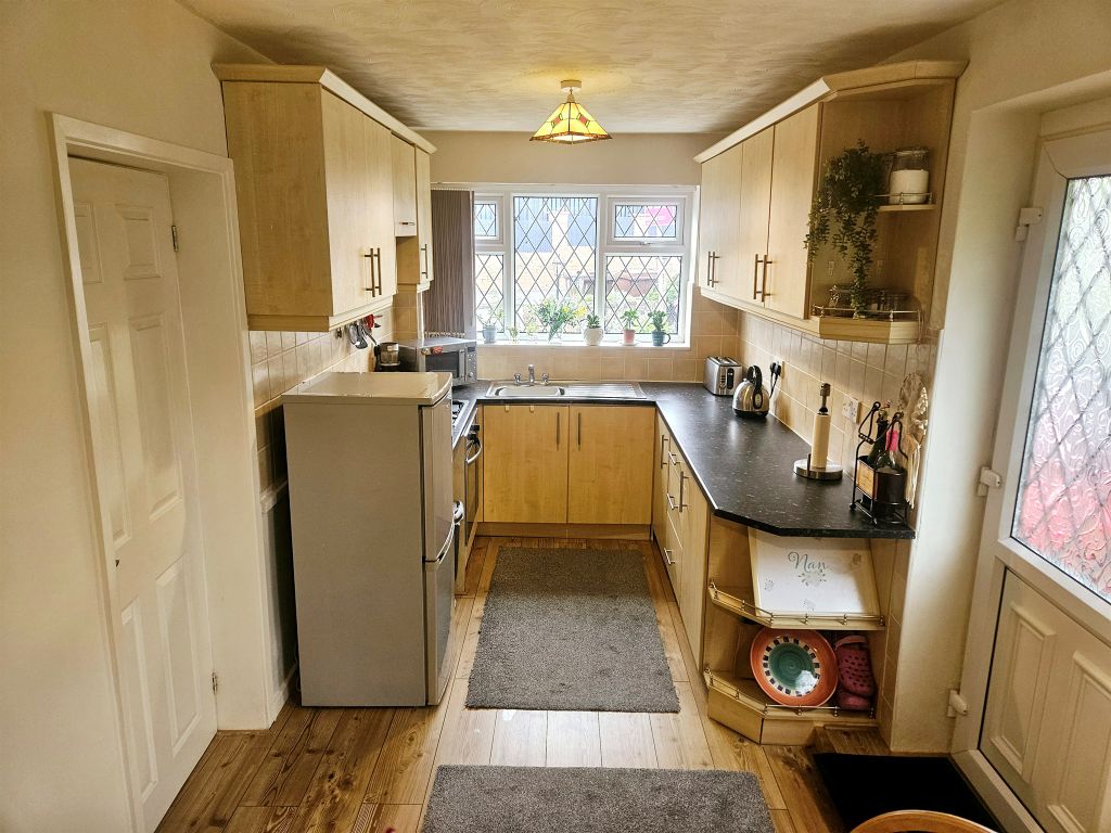 Property photo 3 of 19