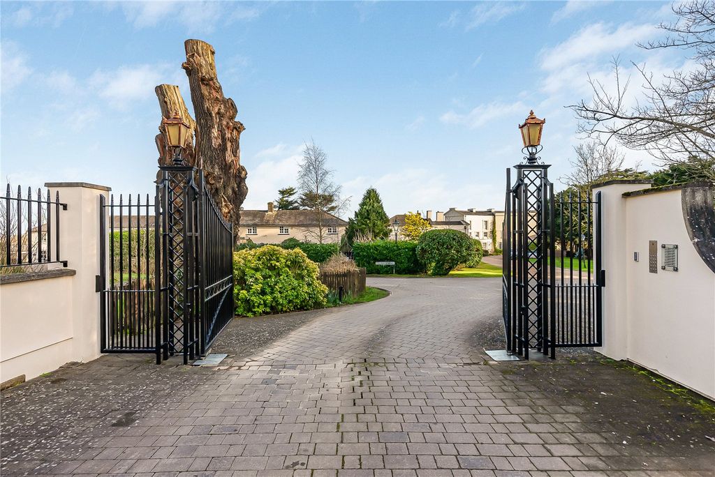 Property photo 2 of 18 Picture No. 02