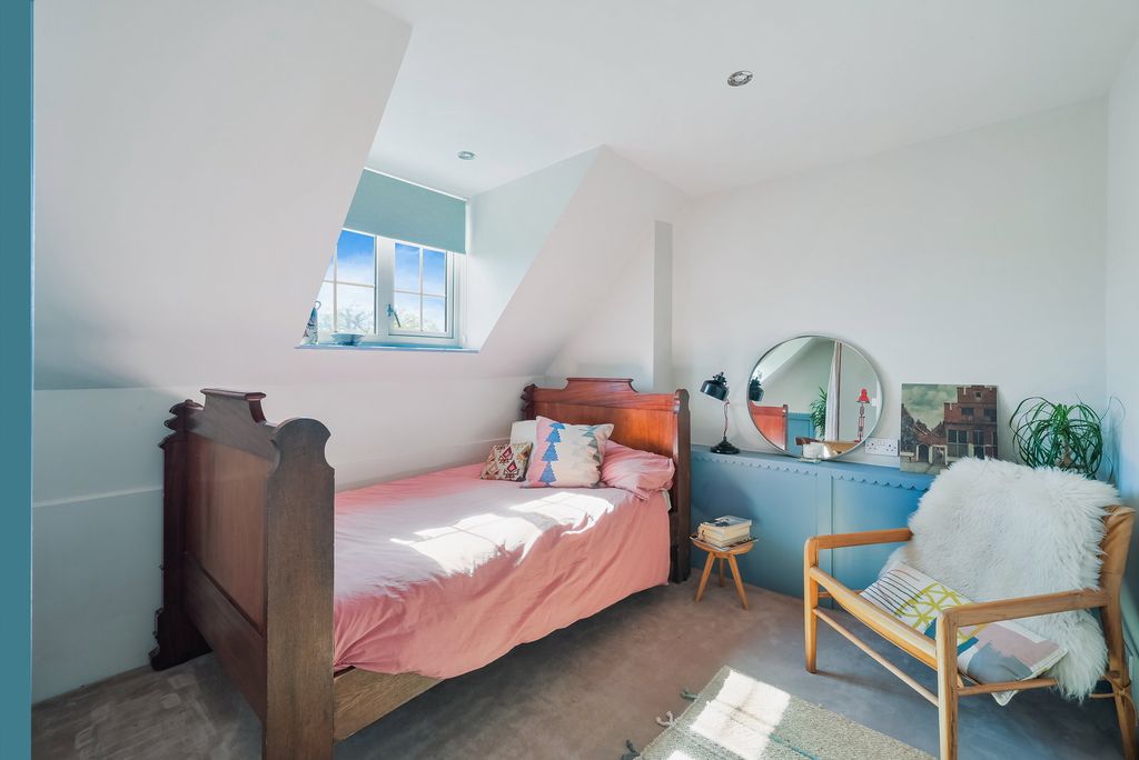 Additional image 20 of 5 bed semi-detached house for saleBluehouse Lane, Oxted RH8