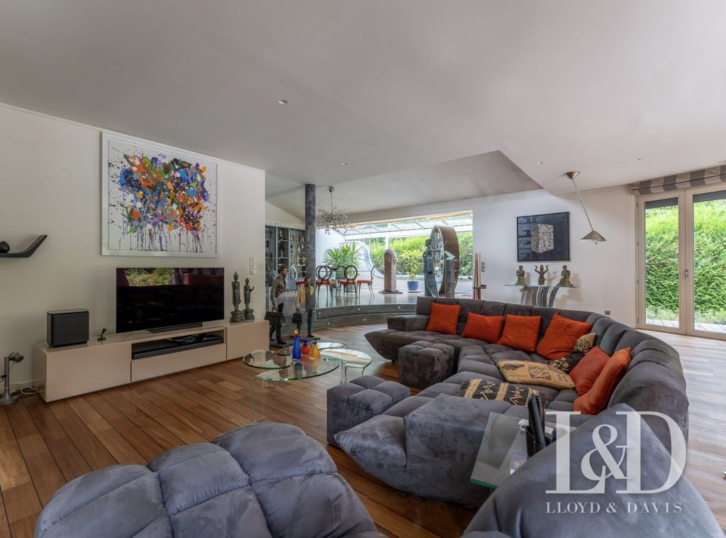 Property photo 3 of 7