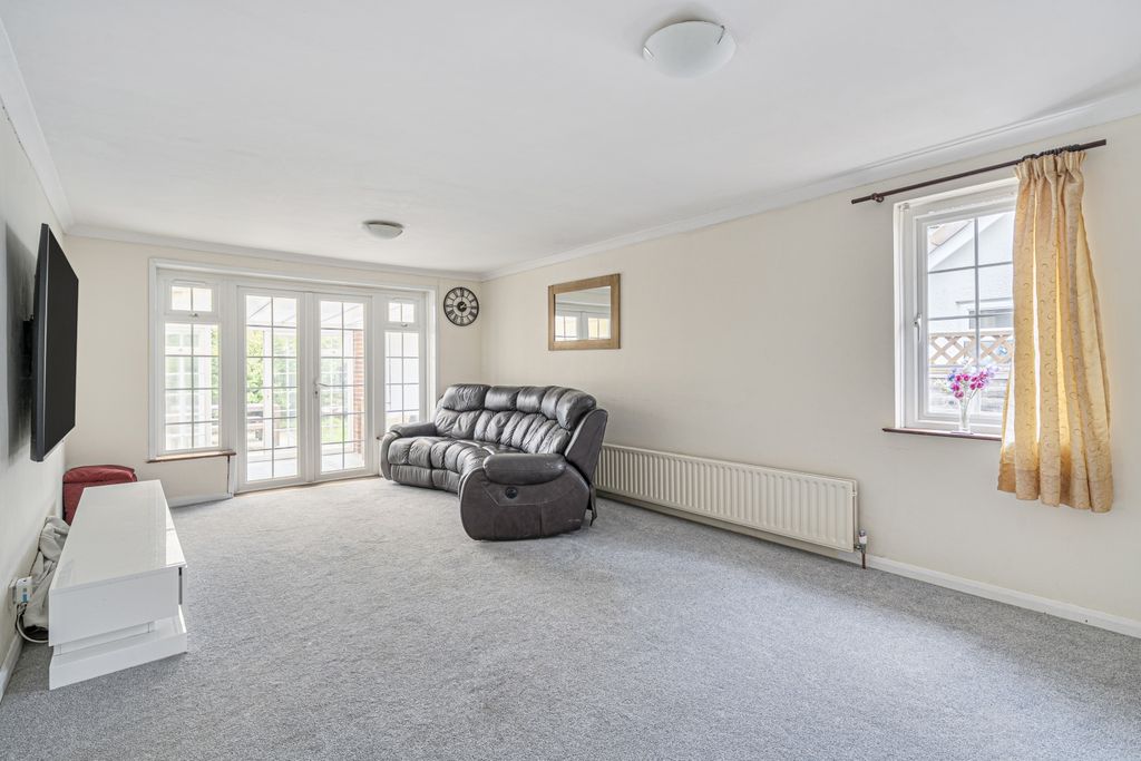 Property photo 2 of 26 1354723-7-68cc1114Df0E3