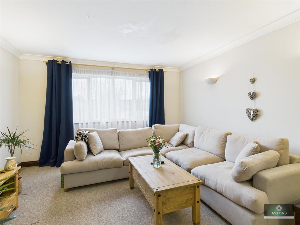 Property photo 2 of 13 Cam02202G0-Pr0527-Still008.Jpg