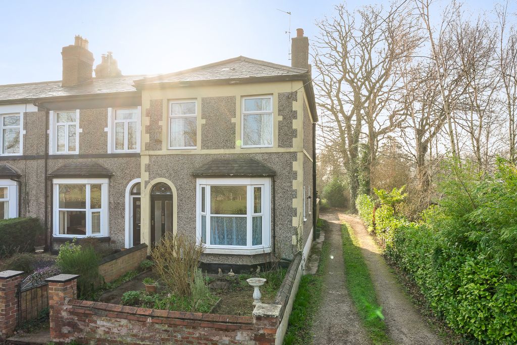 Property photo 2 of 20