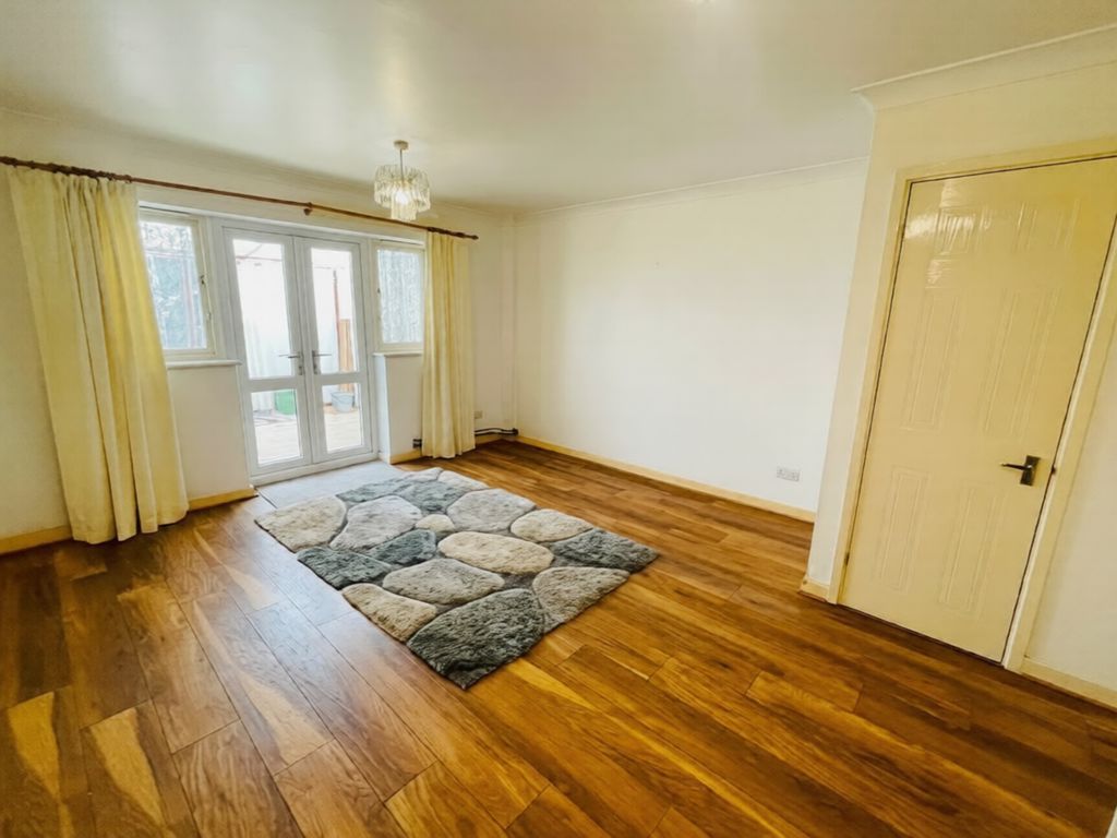 Property photo 2 of 14 Photo 22