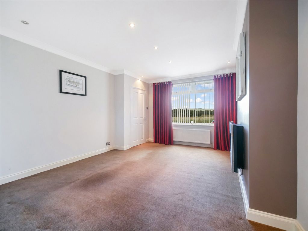 Property photo 3 of 15 Picture No. 03