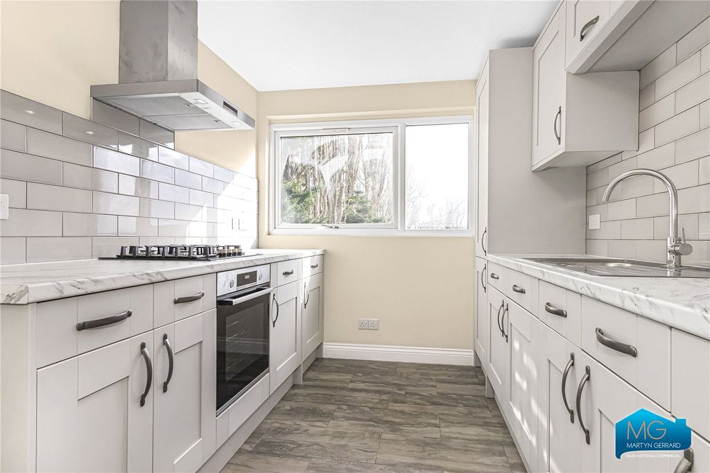 Property photo 3 of 14 Picture No. 22