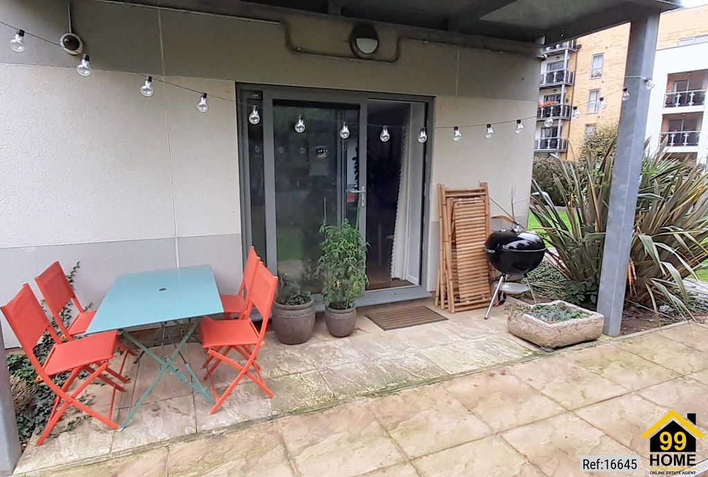 Property photo 3 of 10 Photo 2