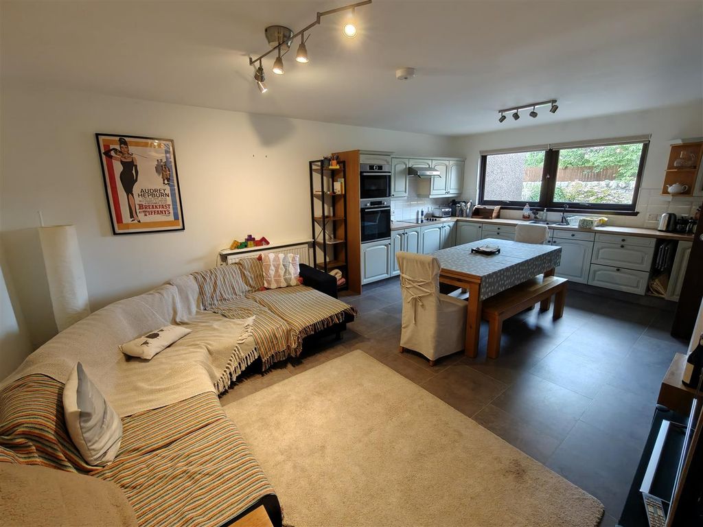 Property photo 2 of 15 Lounge  Kitchen.Jpg