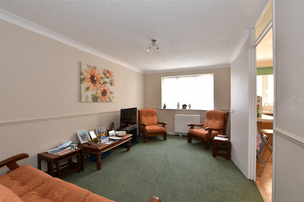 Property photo 3 of 7 Living Room
