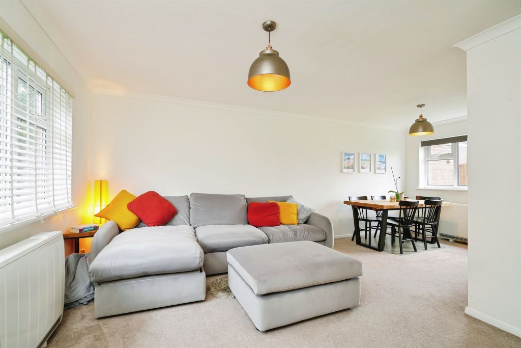 Property photo 3 of 18