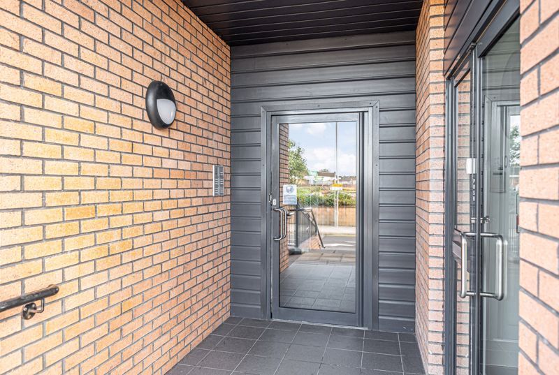 Property photo 3 of 24 Entrance