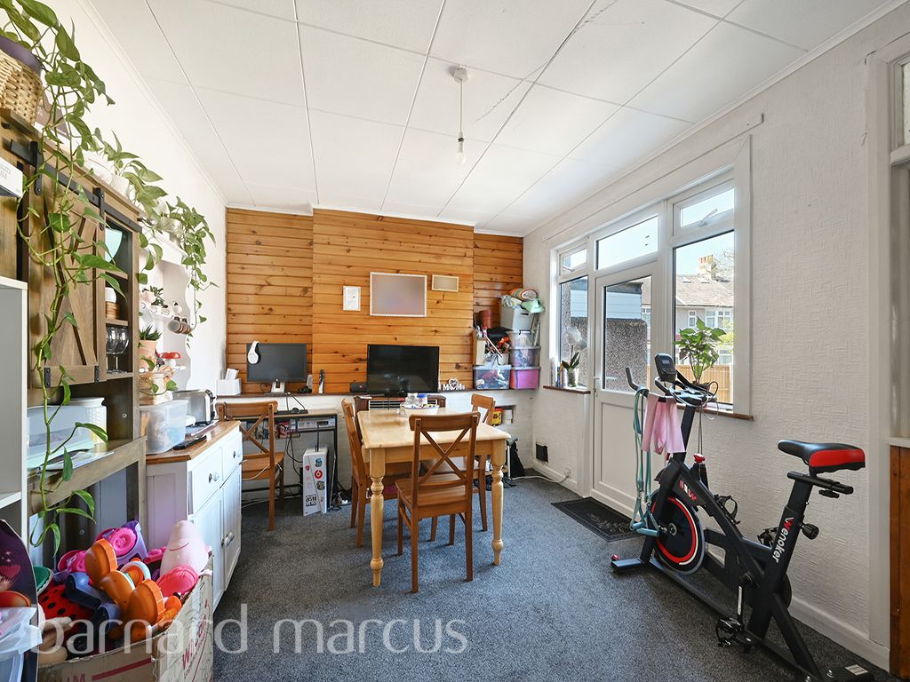 Property photo 2 of 9 Image