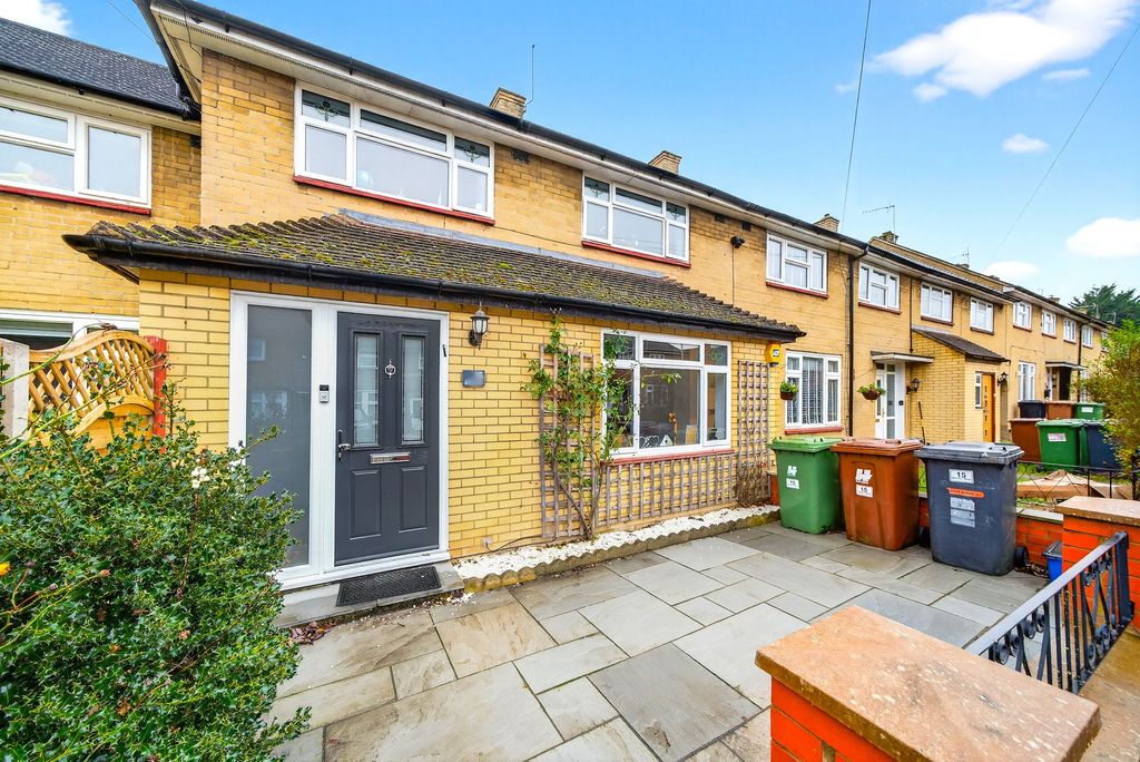 Property photo 2 of 13 Front Garden