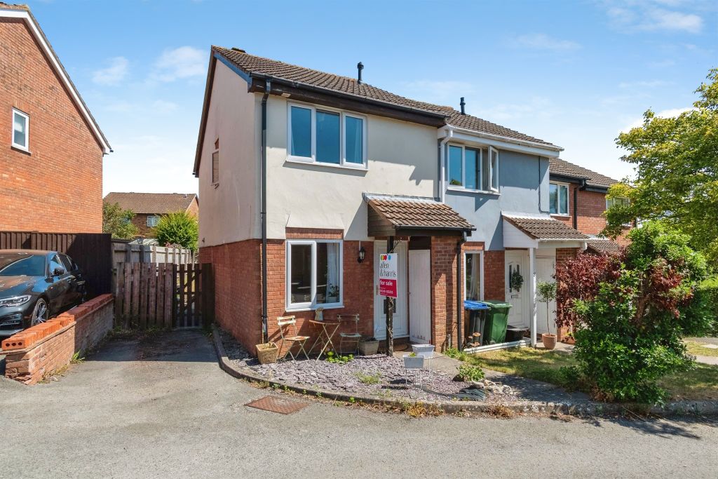 Property photo 1 of 17