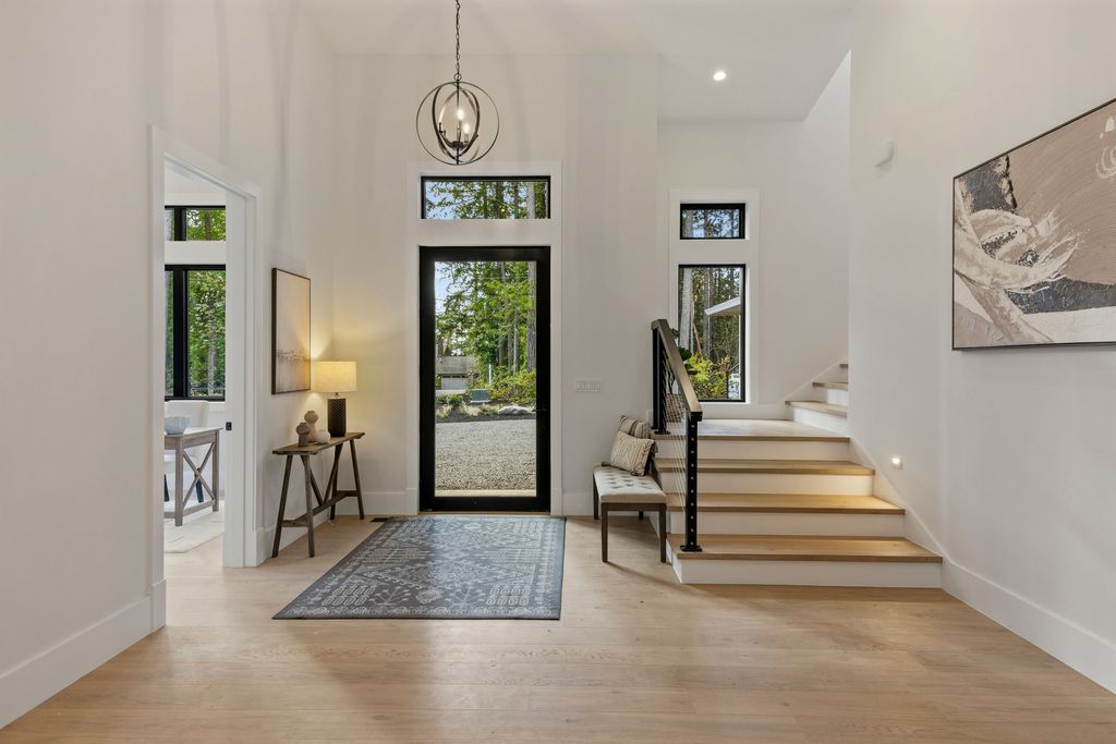 Property photo 2 of 34