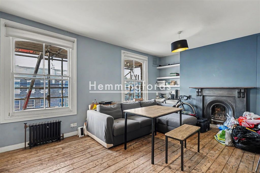 Property photo 1 of 14 Iverson Road Nw6-8.Jpg