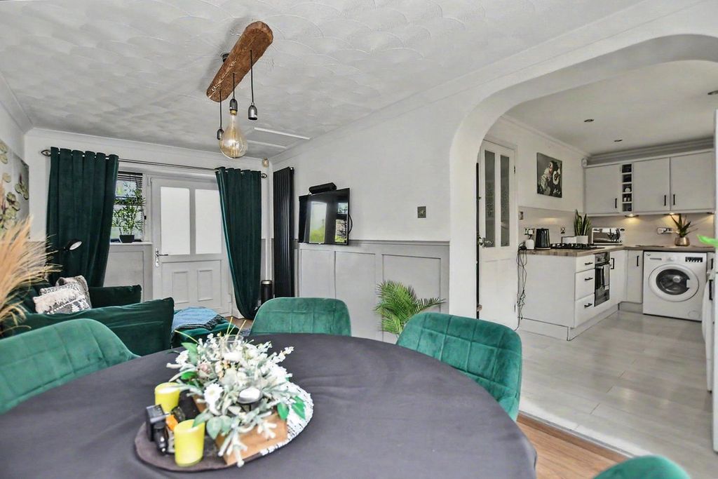 Property photo 3 of 14 Picture No. 99