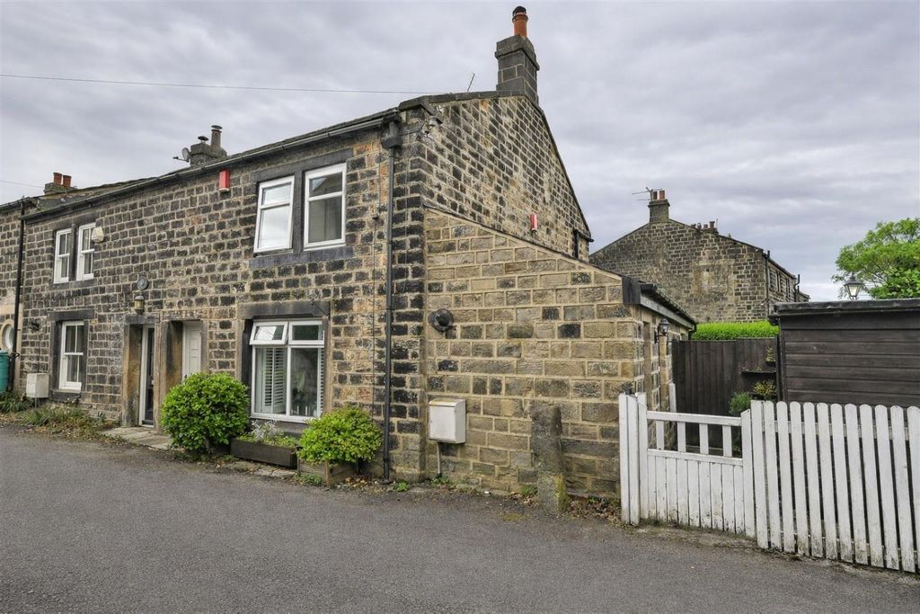 Property photo 1 of 10 3 London Lane.Jpeg