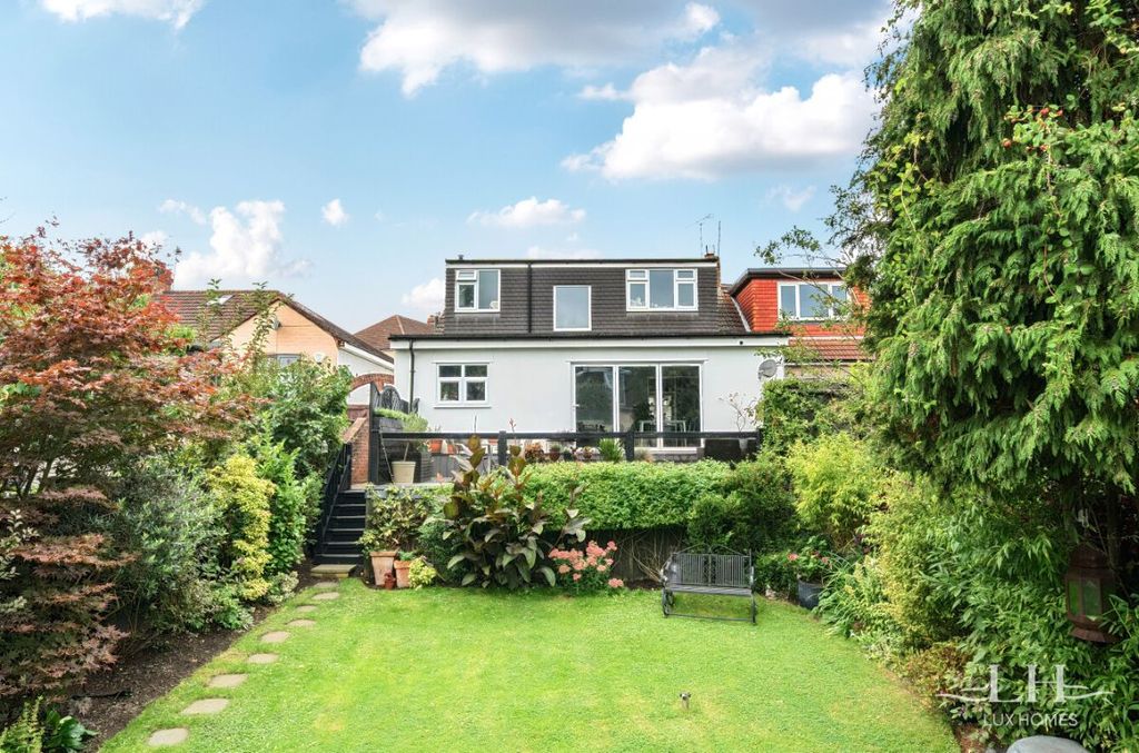 Property photo 3 of 21