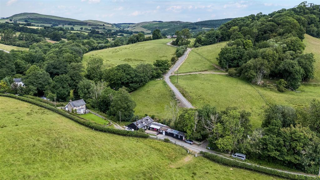 Property photo 1 of 33 Aerial View Of House And Location