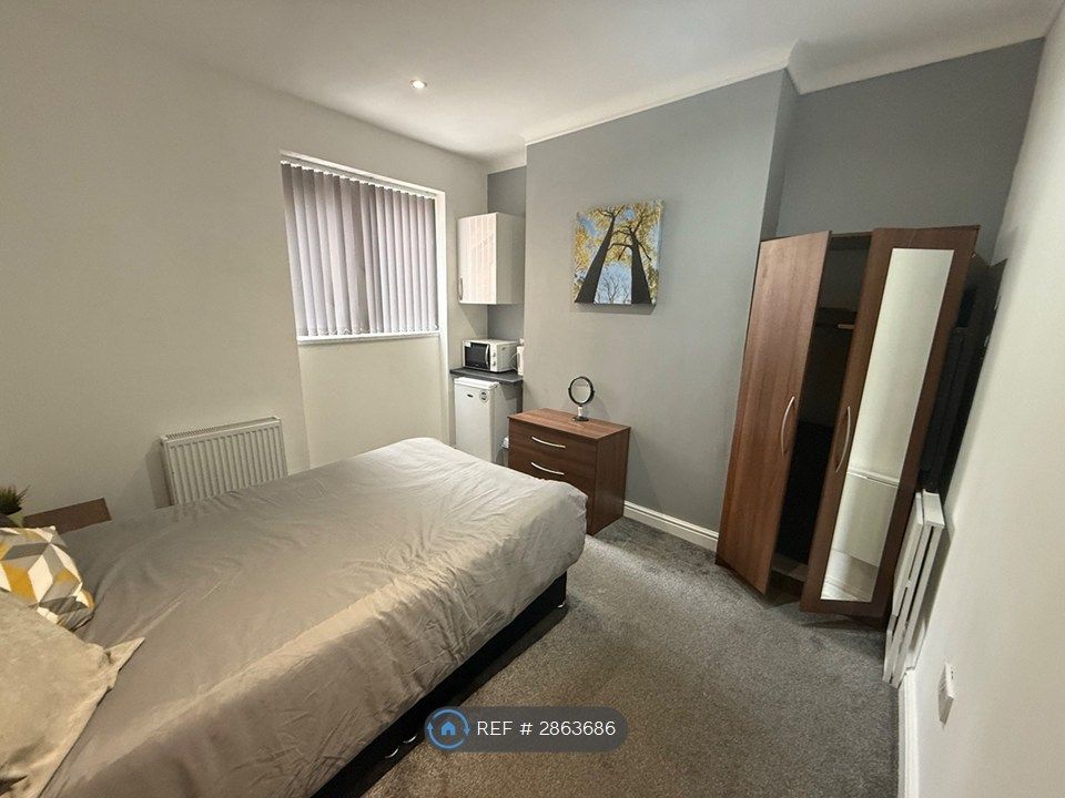 Property photo 2 of 14 Bedroom 4-Double Room £490 Pcm Inclusive Of Bills