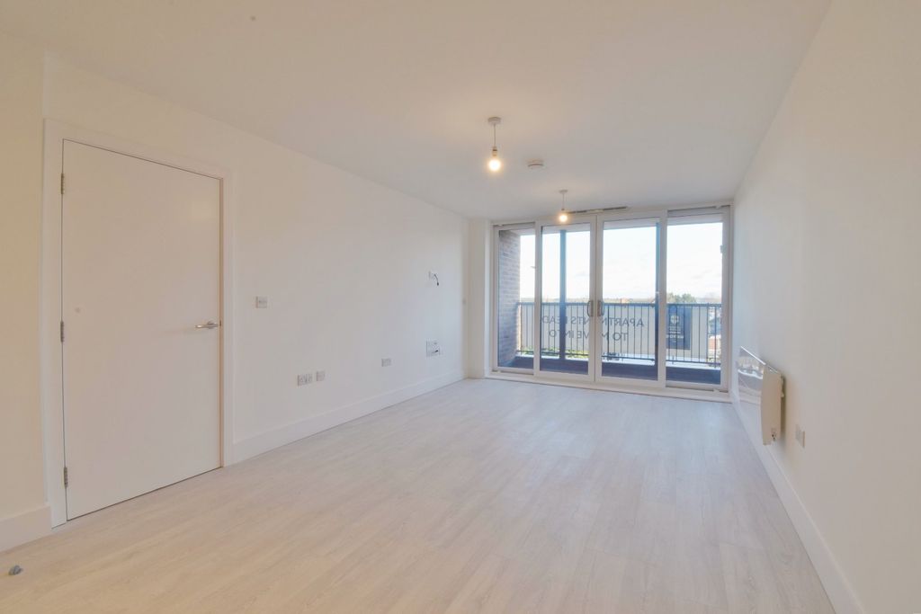 Property photo 3 of 12 Picture No. 04