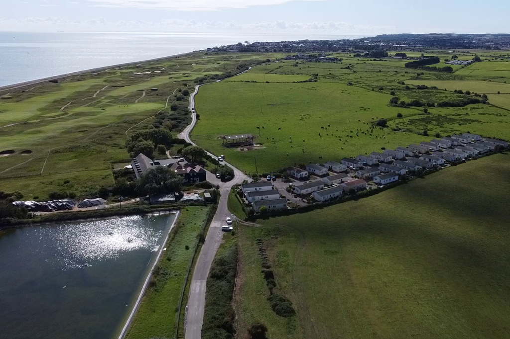 Property photo 2 of 21