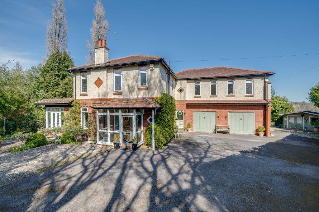 Property photo 1 of 31 Moray House