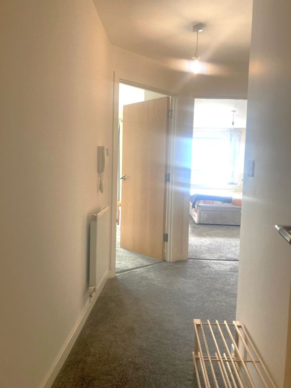 Property photo 2 of 7 Hall Way Wilmington