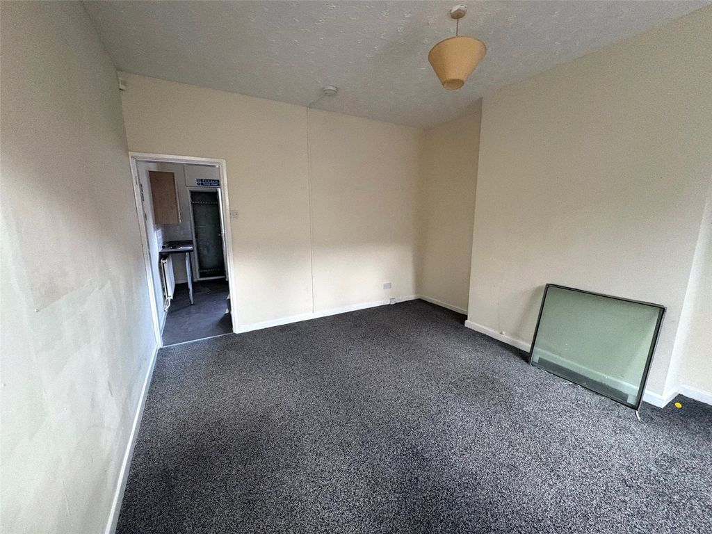 Property photo 2 of 7 Picture No. 05