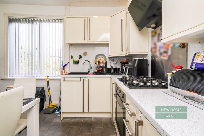 Property photo 2 of 17 Photo 11