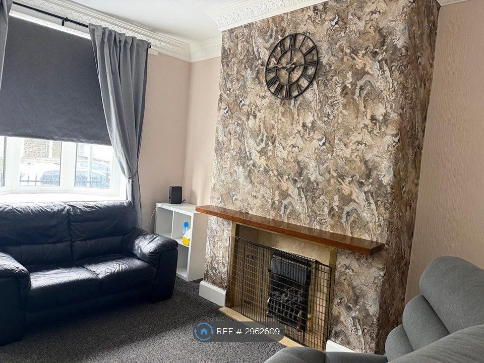 Property photo 2 of 18 Living Room Tv Media Wall With Gas Fire
