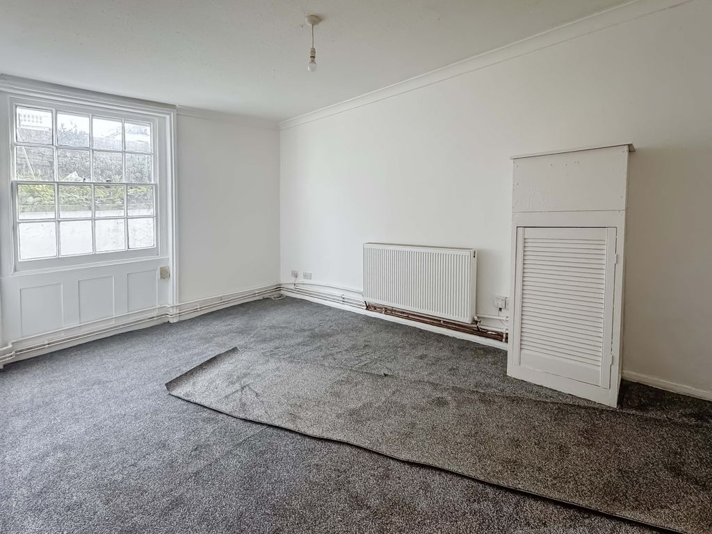 Property photo 3 of 8 Img_7817