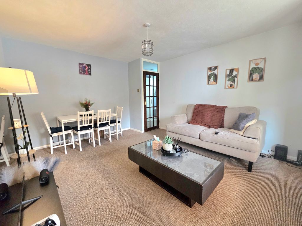 Property photo 2 of 5